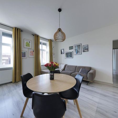 Lovely 2-Bedroom Apartment In Centre Of ブラチスラヴァ エクステリア 写真